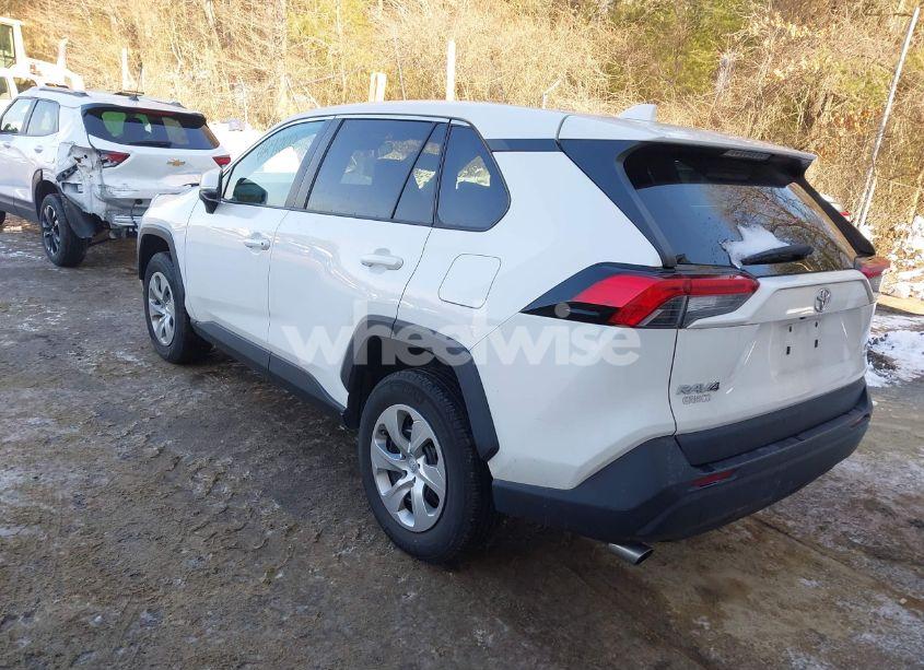 Photo 3 of 2022 Toyota Rav4 LE (VIN 2T3G1RFV3NW261211)