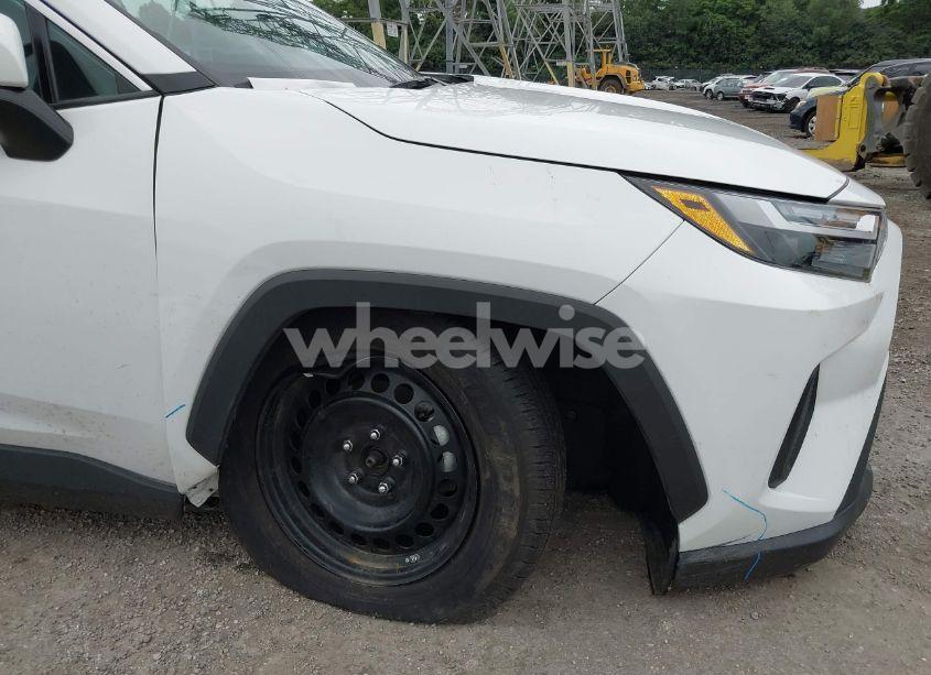 Photo 6 of 2024 Toyota Rav4 LE (VIN 2T3G1RFV3RC463800)
