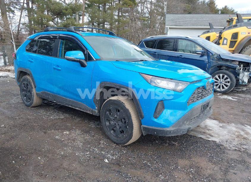 2020 Toyota Rav4 LE (VIN 2T3G1RFV4LC061159) main photo