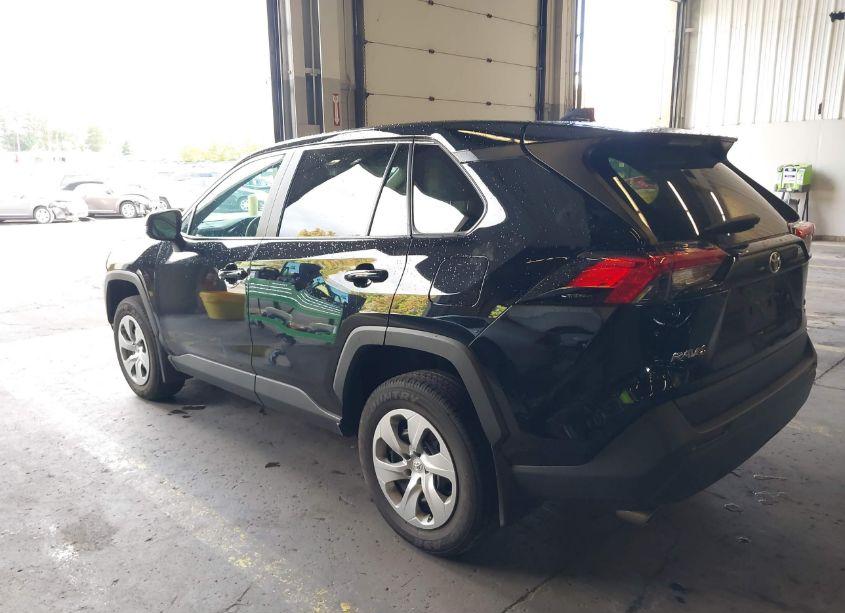 Photo 3 of 2022 Toyota Rav4 LE (VIN 2T3G1RFV4NC283266)