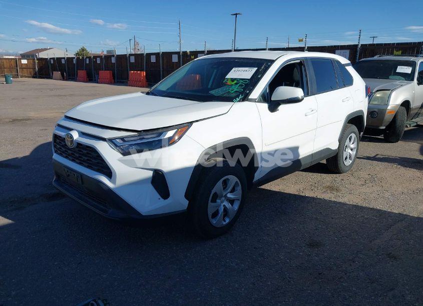 Photo 2 of 2024 Toyota Rav4 LE (VIN 2T3G1RFV4RW467031)