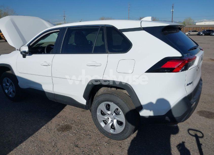 Photo 3 of 2024 Toyota Rav4 LE (VIN 2T3G1RFV4RW467031)