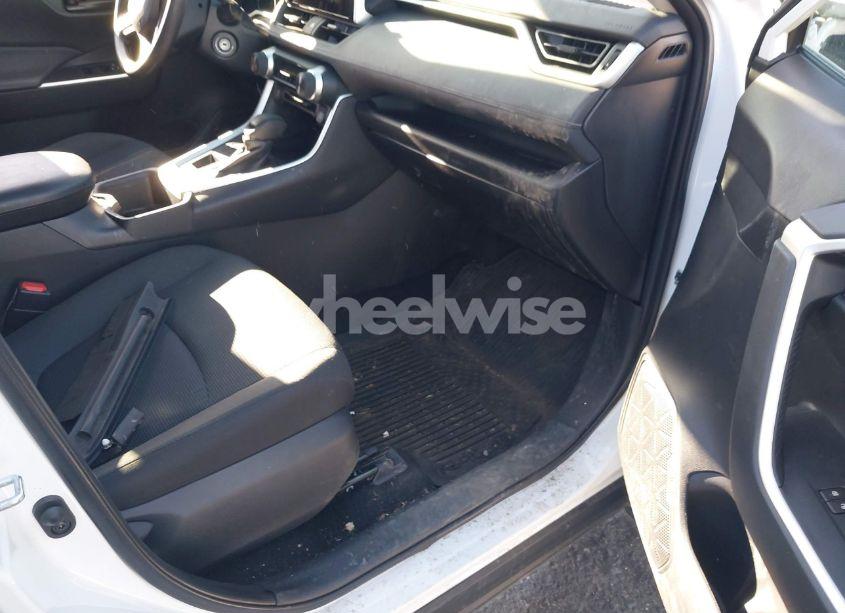 Photo 5 of 2024 Toyota Rav4 LE (VIN 2T3G1RFV4RW467031)