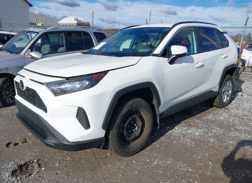 Photo 2 of 2021 Toyota Rav4 LE (VIN 2T3G1RFV5MC166777)