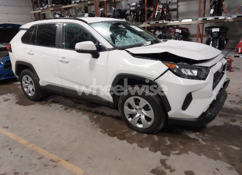 2021 Toyota Rav4 LE (VIN 2T3G1RFV5MC237556) main photo