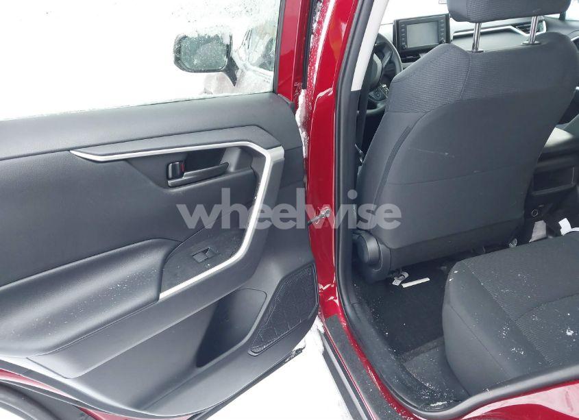 Photo 8 of 2019 Toyota Rav4 LE (VIN 2T3G1RFV6KC031823)