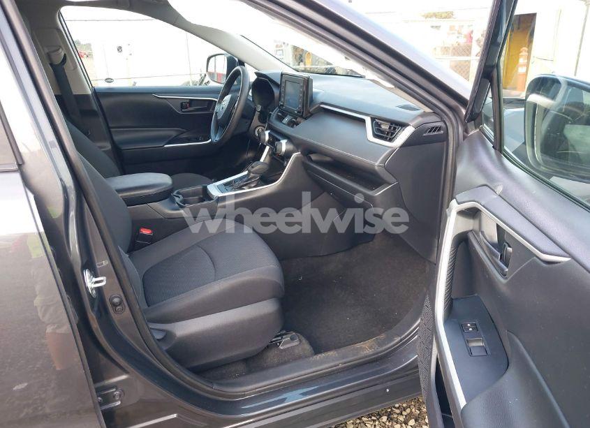 Photo 5 of 2020 Toyota Rav4 LE (VIN 2T3G1RFV6LW099846)