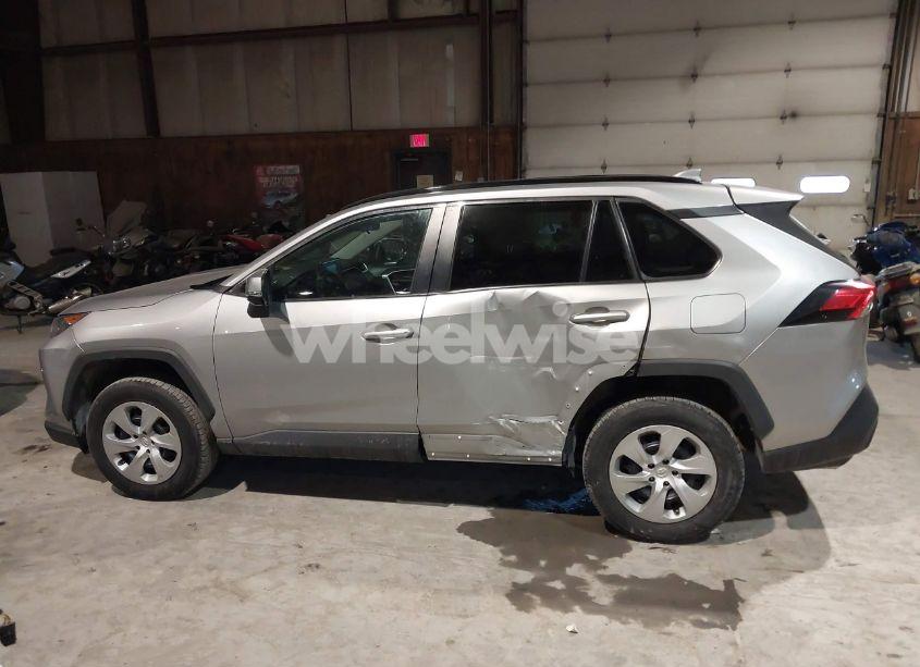 Photo 14 of 2020 Toyota Rav4 LE (VIN 2T3G1RFV6LW128102)