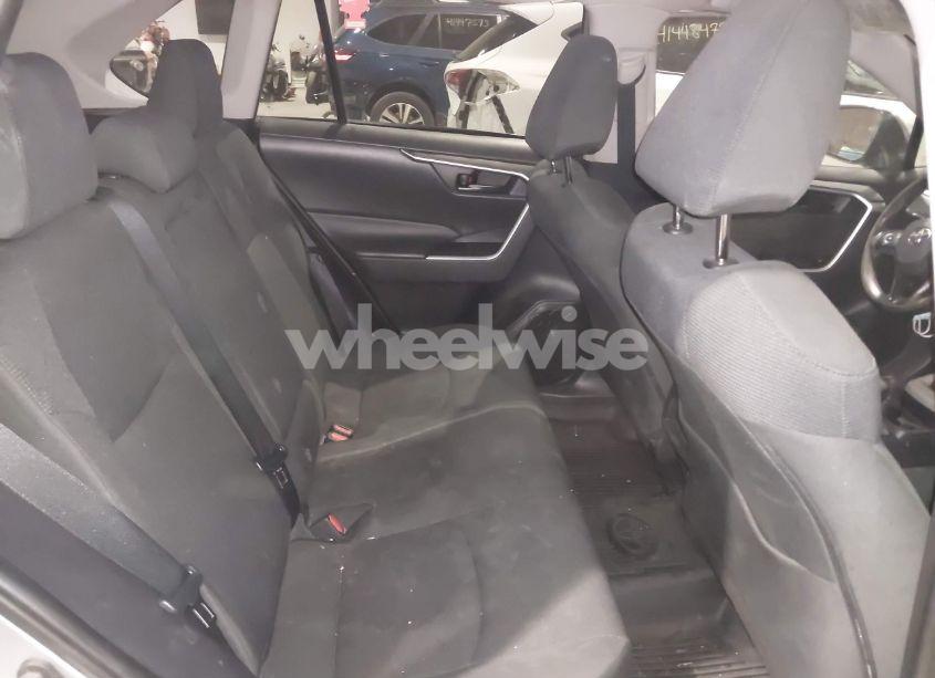 Photo 8 of 2020 Toyota Rav4 LE (VIN 2T3G1RFV6LW128102)