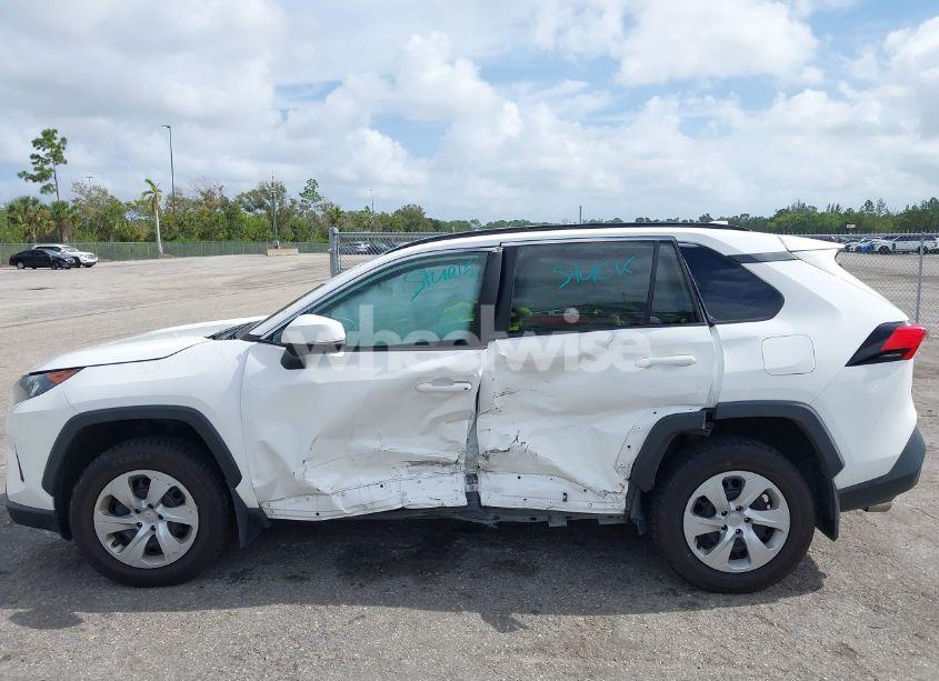 Photo 14 of 2020 Toyota Rav4 LE (VIN 2T3G1RFV6LW129542)