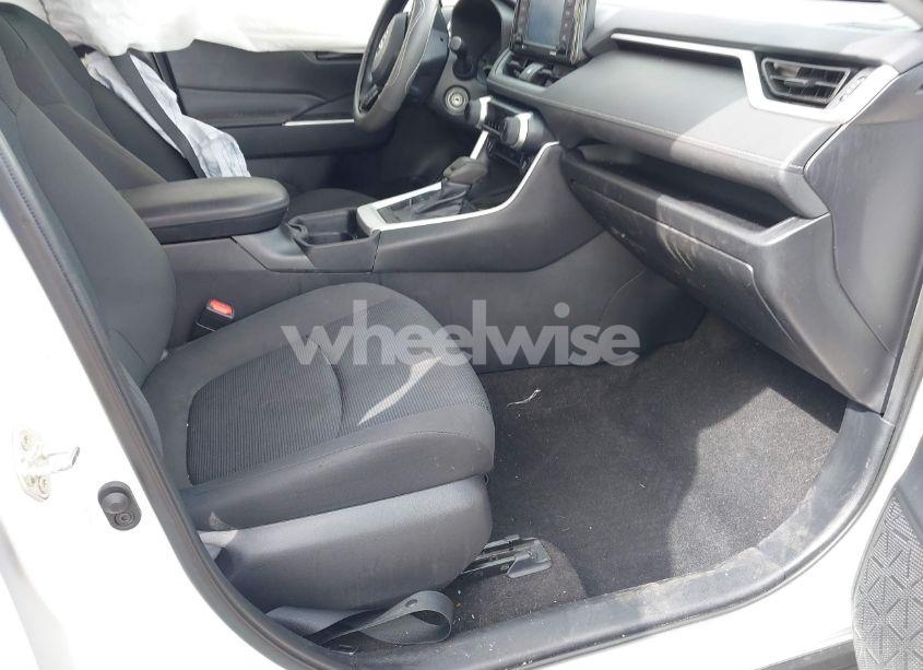 Photo 5 of 2020 Toyota Rav4 LE (VIN 2T3G1RFV6LW129542)