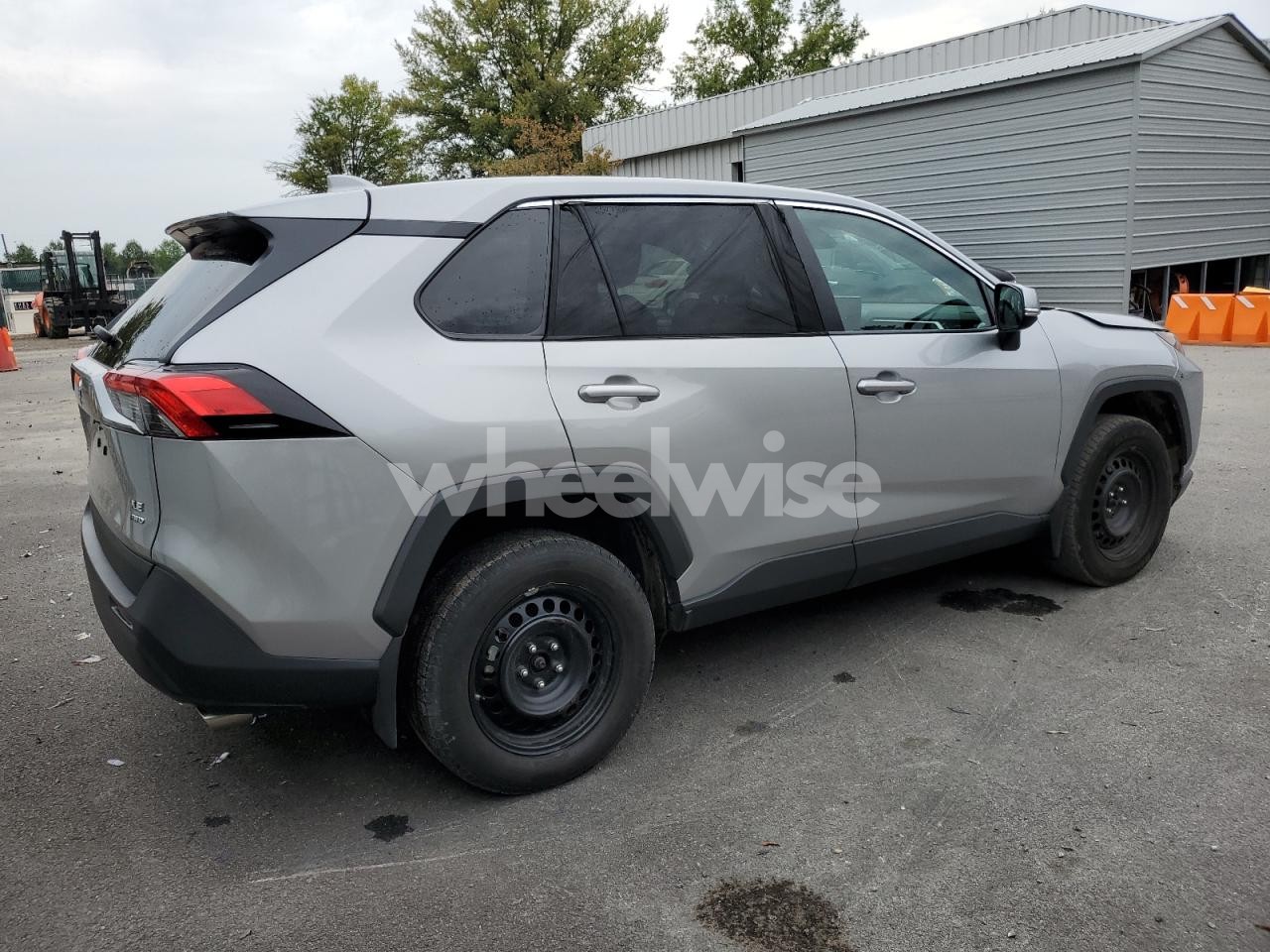 Photo 3 of 2022 TOYOTA RAV4 LE (VIN 2T3G1RFV6NW289097)
