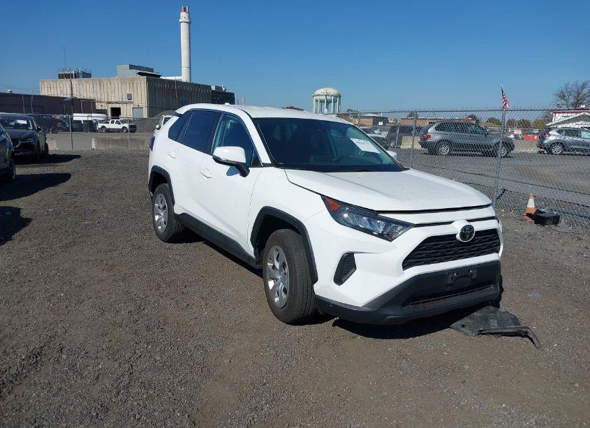 2022 Toyota Rav4 LE (VIN 2T3G1RFV6NW318114) main photo