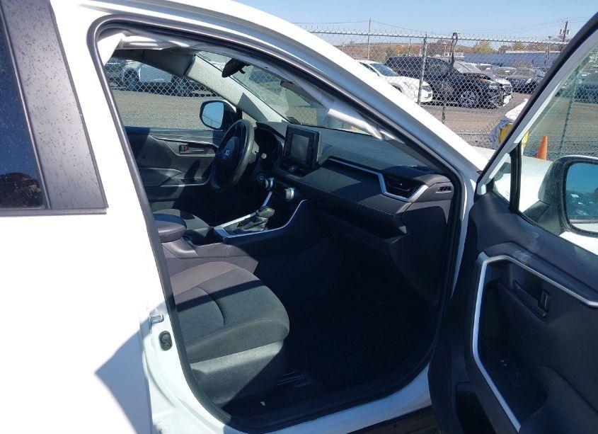 Photo 5 of 2022 Toyota Rav4 LE (VIN 2T3G1RFV6NW318114)