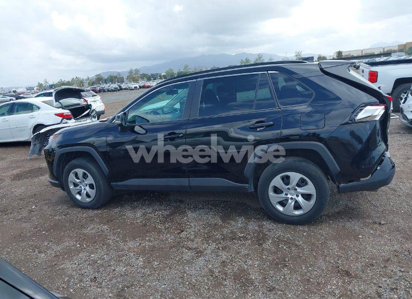 Photo 14 of 2019 Toyota Rav4 LE (VIN 2T3G1RFV7KC036285)