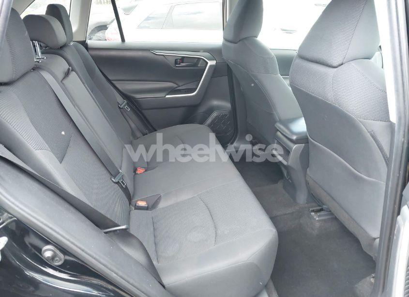 Photo 8 of 2019 Toyota Rav4 LE (VIN 2T3G1RFV7KC036285)