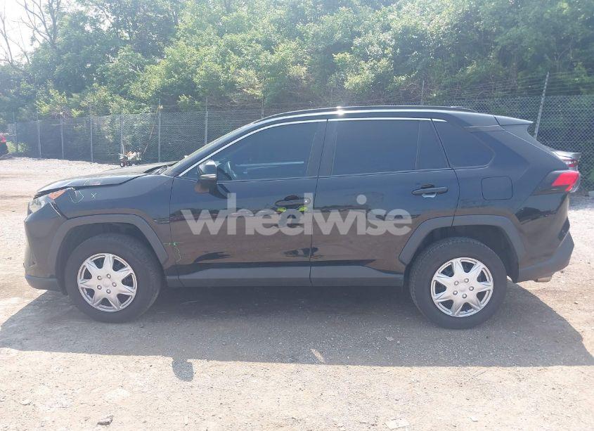 Photo 15 of 2019 Toyota Rav4 LE (VIN 2T3G1RFV7KW052405)