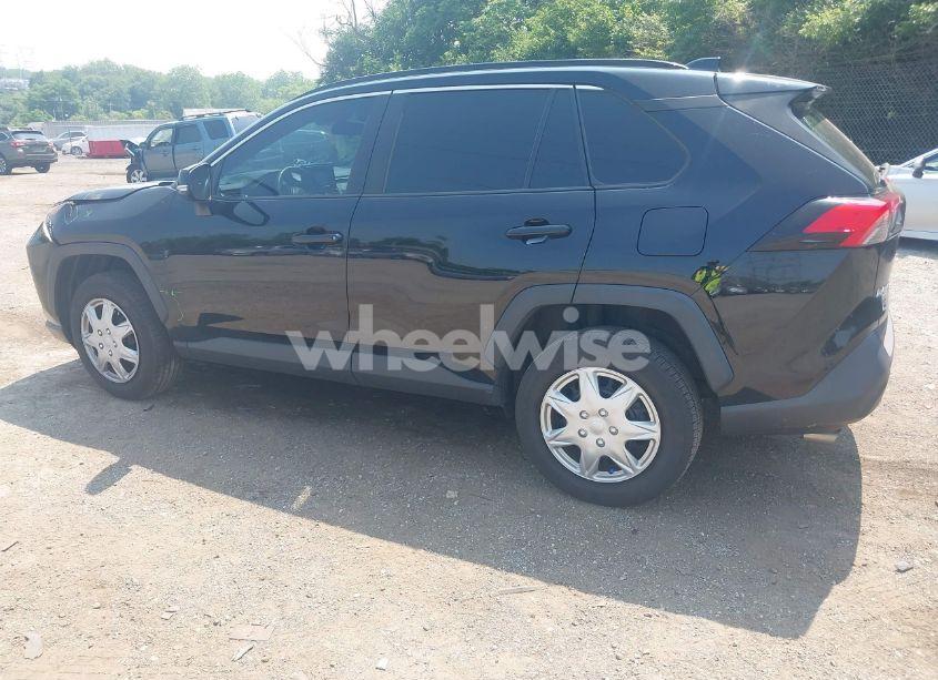 Photo 3 of 2019 Toyota Rav4 LE (VIN 2T3G1RFV7KW052405)