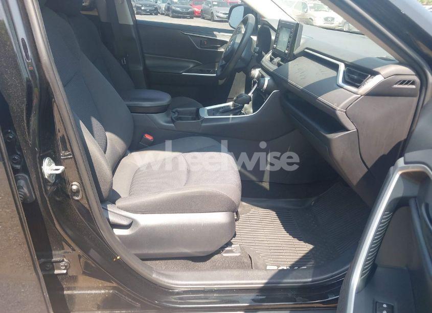 Photo 5 of 2019 Toyota Rav4 LE (VIN 2T3G1RFV7KW052405)