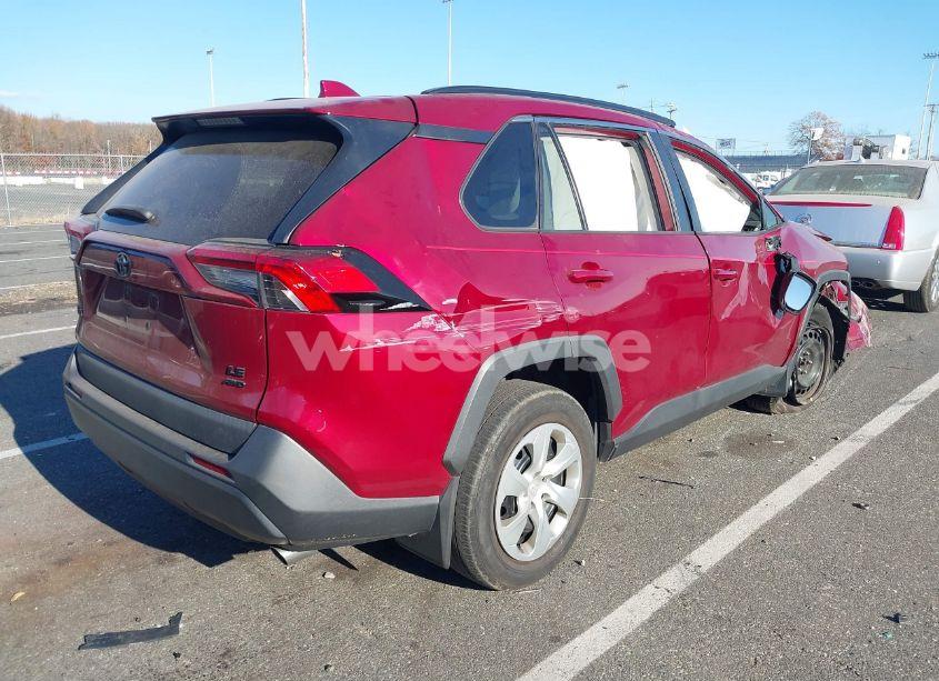 Photo 4 of 2020 Toyota Rav4 LE (VIN 2T3G1RFV7LW107940)