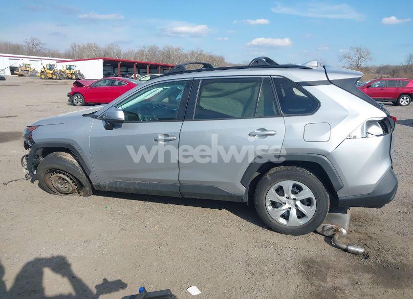 Photo 14 of 2020 Toyota Rav4 LE (VIN 2T3G1RFV7LW117920)