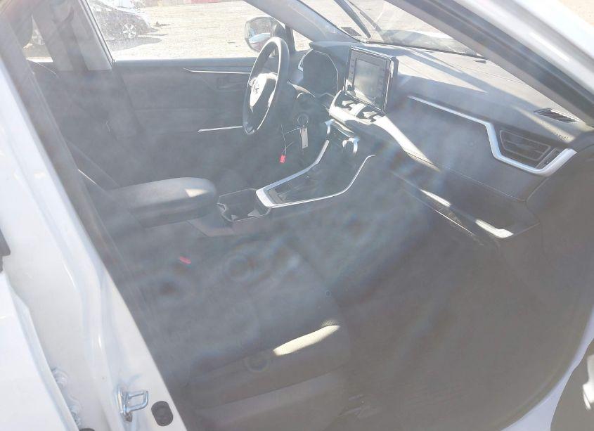 Photo 5 of 2021 Toyota Rav4 LE (VIN 2T3G1RFV7MC217115)