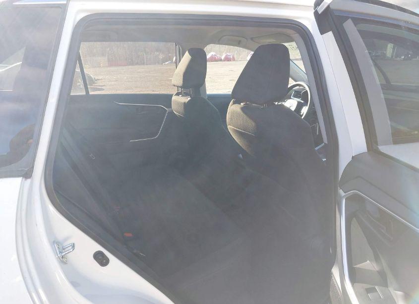 Photo 8 of 2021 Toyota Rav4 LE (VIN 2T3G1RFV7MC217115)