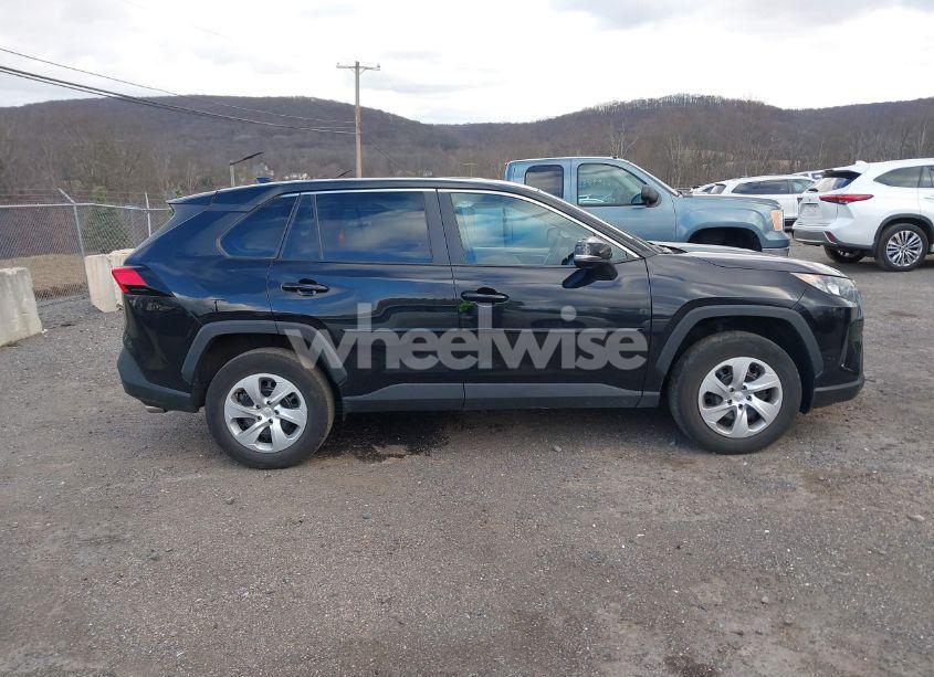 Photo 13 of 2022 Toyota Rav4 LE (VIN 2T3G1RFV7NC261908)