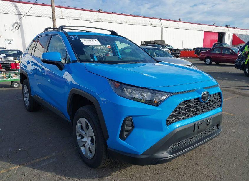 2021 Toyota Rav4 LE (VIN 2T3G1RFV8MW224413) main photo