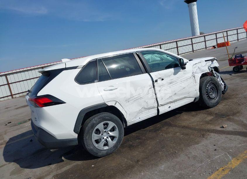 Photo 4 of 2022 Toyota Rav4 LE (VIN 2T3G1RFV8NC257124)