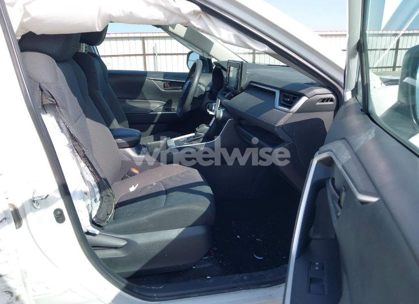 Photo 5 of 2022 Toyota Rav4 LE (VIN 2T3G1RFV8NC257124)