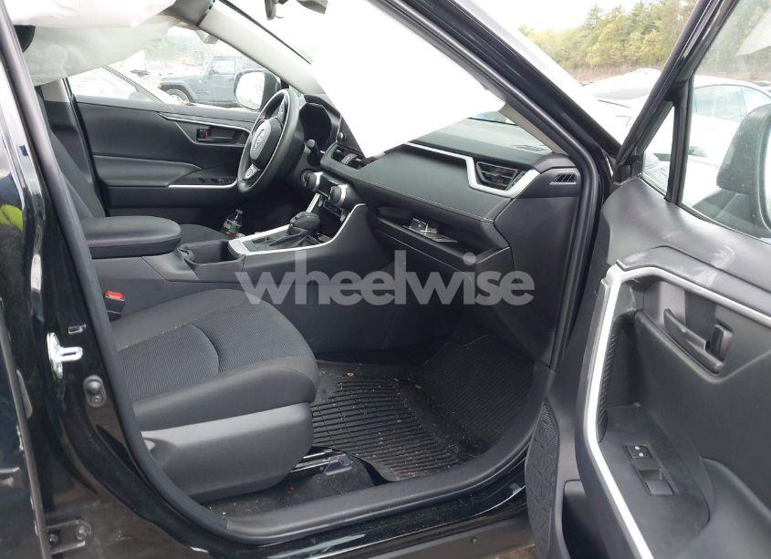 Photo 5 of 2024 Toyota Rav4 LE (VIN 2T3G1RFV8RC479166)