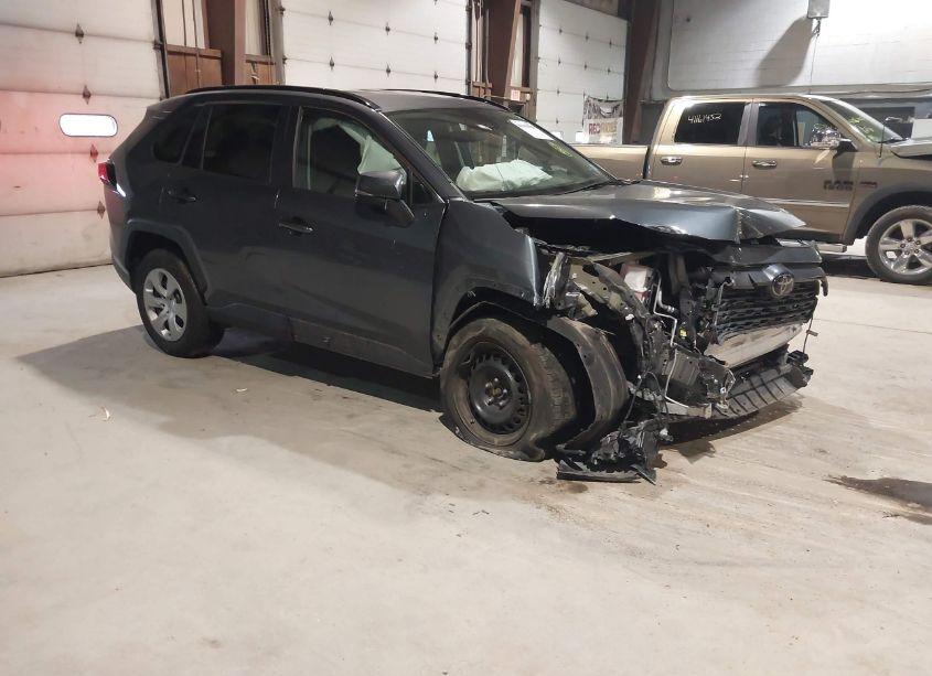 2020 Toyota Rav4 LE (VIN 2T3G1RFV9LW126070) main photo