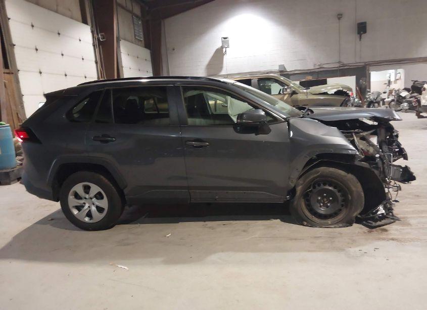 Photo 14 of 2020 Toyota Rav4 LE (VIN 2T3G1RFV9LW126070)