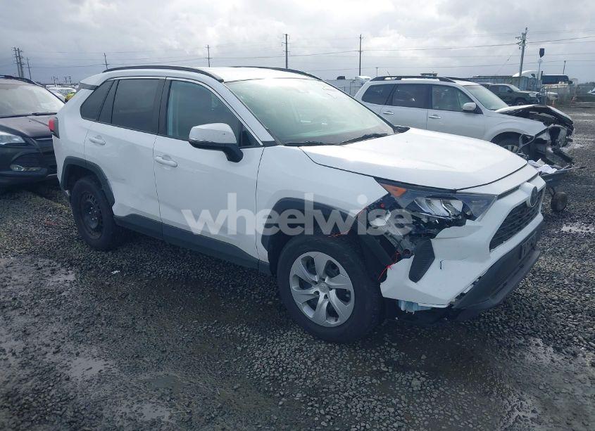 2021 Toyota Rav4 LE (VIN 2T3G1RFV9MC186658) main photo