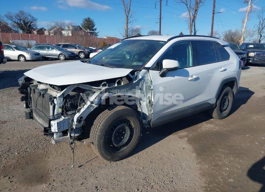 Photo 2 of 2021 Toyota Rav4 LE (VIN 2T3G1RFV9MW166053)