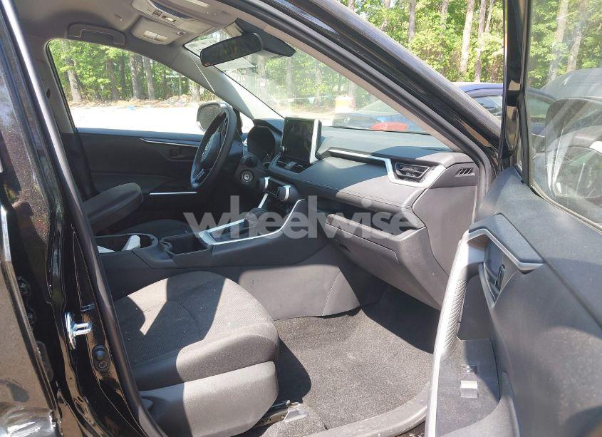 Photo 5 of 2024 Toyota Rav4 LE (VIN 2T3G1RFV9RC483985)