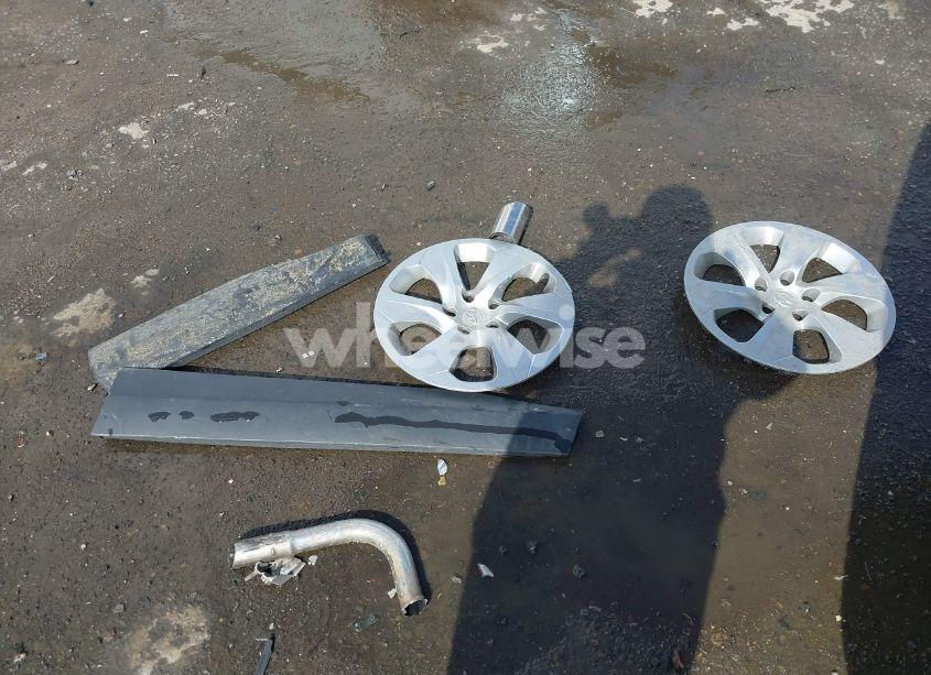 Photo 12 of 2019 Toyota Rav4 LE (VIN 2T3H1RFV0KW018309)