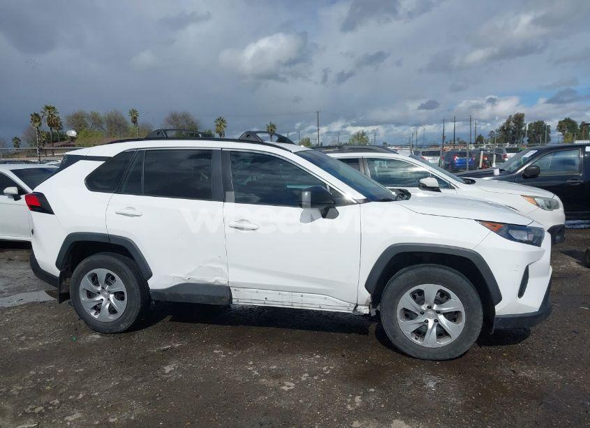 Photo 14 of 2019 Toyota Rav4 LE (VIN 2T3H1RFV0KW018309)