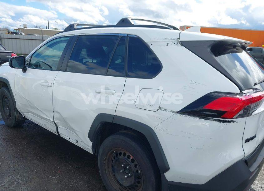 Photo 6 of 2019 Toyota Rav4 LE (VIN 2T3H1RFV0KW018309)