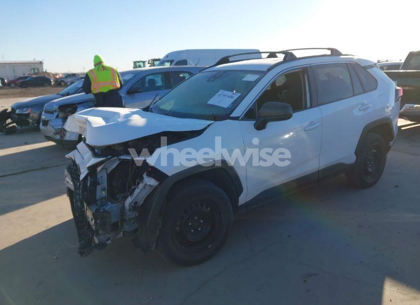 Photo 2 of 2019 Toyota Rav4 LE (VIN 2T3H1RFV0KW055781)