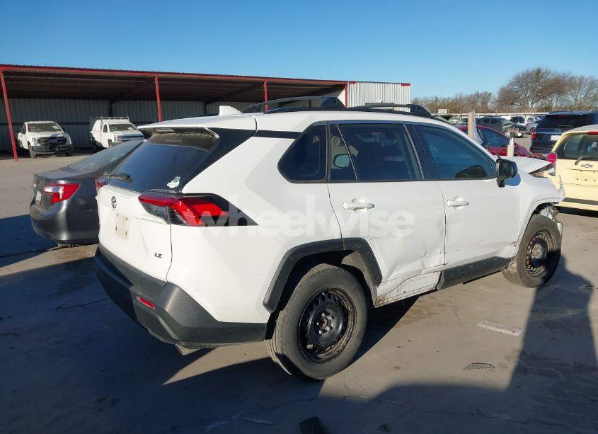 Photo 4 of 2019 Toyota Rav4 LE (VIN 2T3H1RFV0KW055781)