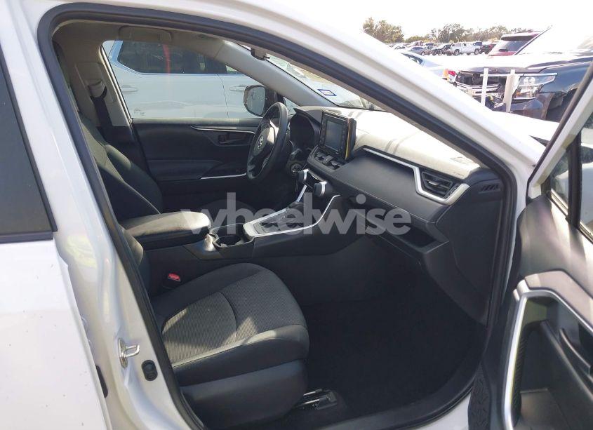 Photo 5 of 2020 Toyota Rav4 LE (VIN 2T3H1RFV0LW087521)