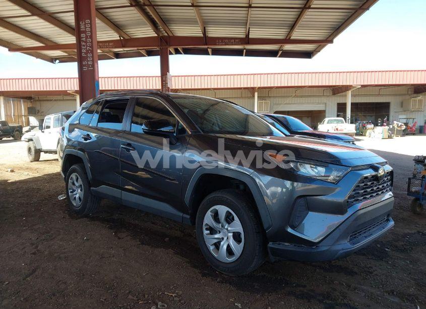 2021 Toyota Rav4 LE (VIN 2T3H1RFV0MC099056) main photo