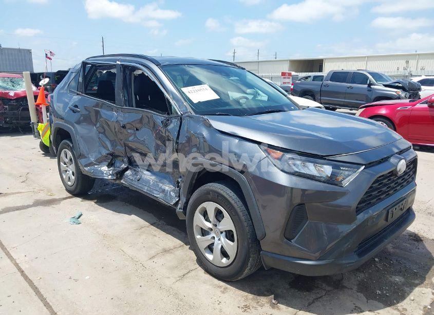 2021 Toyota Rav4 LE (VIN 2T3H1RFV0MC113912) main photo