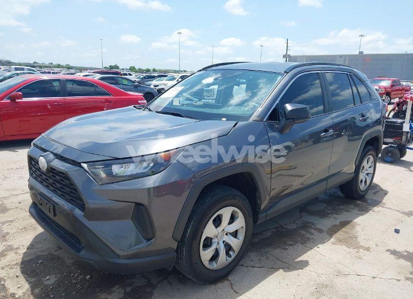 Photo 2 of 2021 Toyota Rav4 LE (VIN 2T3H1RFV0MC113912)