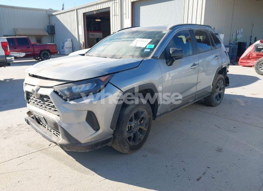 Photo 2 of 2021 Toyota Rav4 LE (VIN 2T3H1RFV0MC127048)