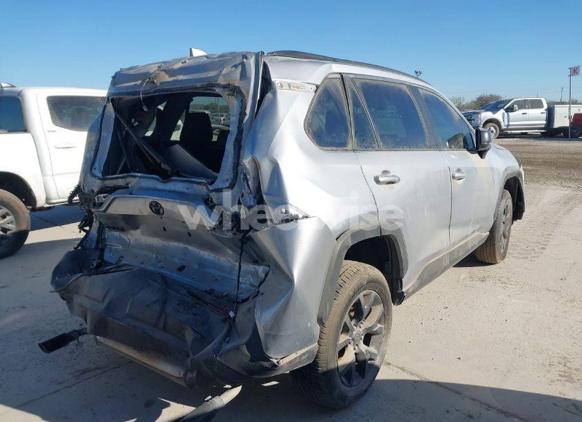 Photo 4 of 2021 Toyota Rav4 LE (VIN 2T3H1RFV0MC127048)