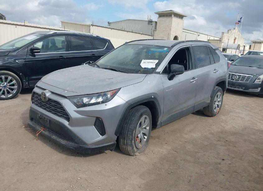 Photo 2 of 2021 Toyota Rav4 LE (VIN 2T3H1RFV0MC160499)