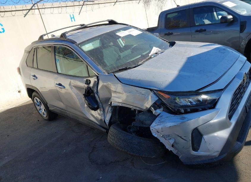 2021 Toyota Rav4 LE (VIN 2T3H1RFV0MW131339) main photo